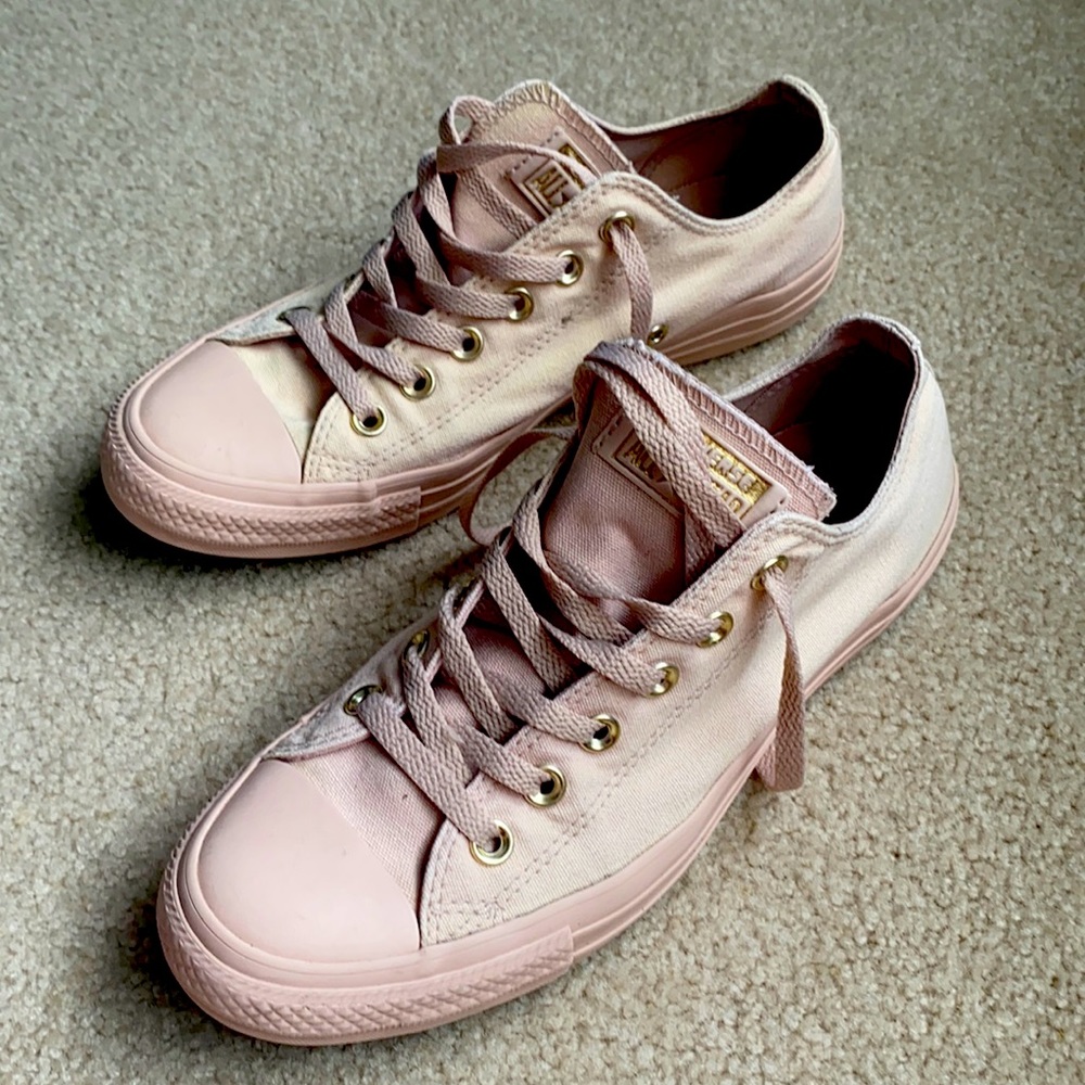 Converse Blush Color Size 9